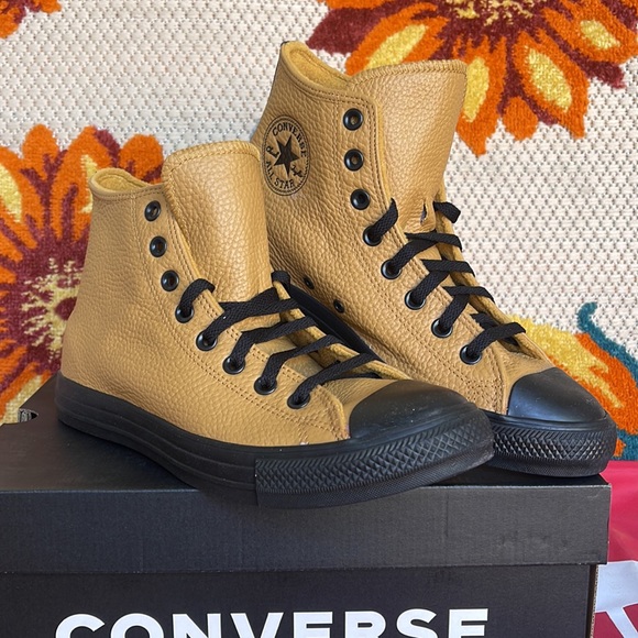 Converse 172014C
CTAS HI
WHEAT/BLACK/BLACK Men’s sneakers - Picture 7 of 16